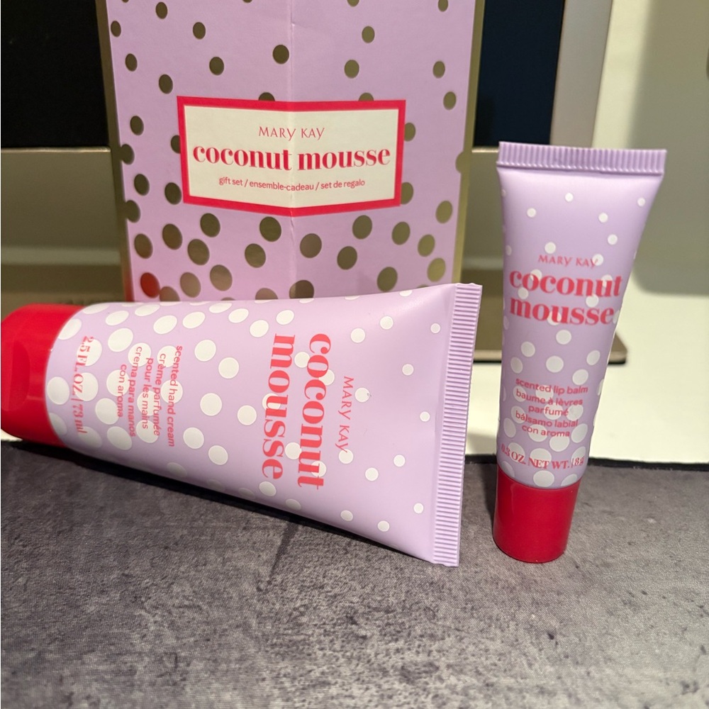 Mary Kay Coconut Mousse Lip Balm & Hand Cream Set - Light Purple & Pink